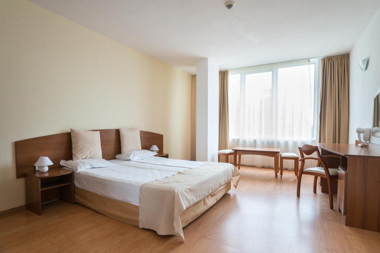 Perla Plaza Hotel Primorsko Exterior foto